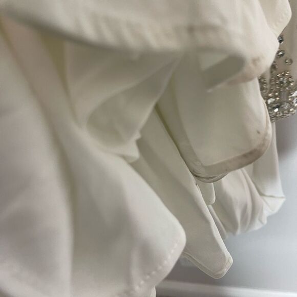 MAC DUGGAL BEADED CUFF DROP SHOULDER FAUX WRAP GOWN WHITE NWT (needs cleaning) - Picture 11 of 11